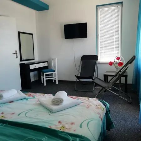 къща веси Vesea Apartman *